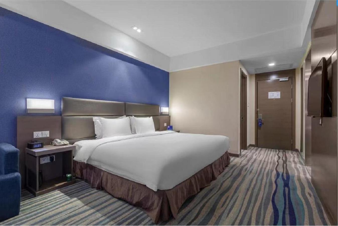 Holiday Inn Express Shenyang North Station By Ihg Exterior foto